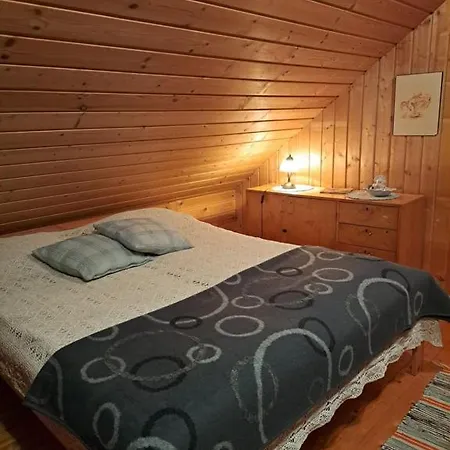 Hanhenpesä *